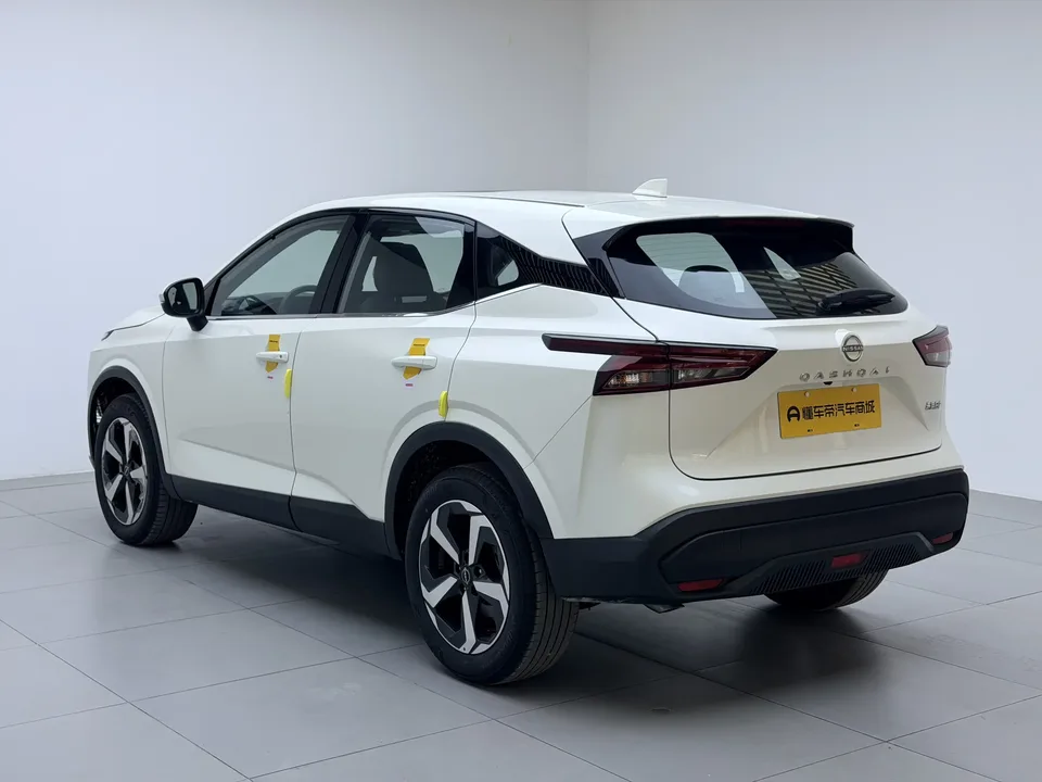 Nissan Qashqai Qashqai 2023 1.3T Deluxe Edition 2026 — thumbnail 2