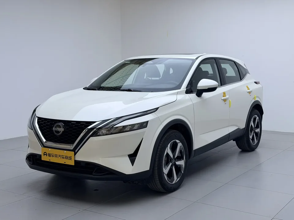 Nissan Qashqai Qashqai 2023 1.3T Deluxe Edition 2026 — photo 1, buy with delivery to Moscow