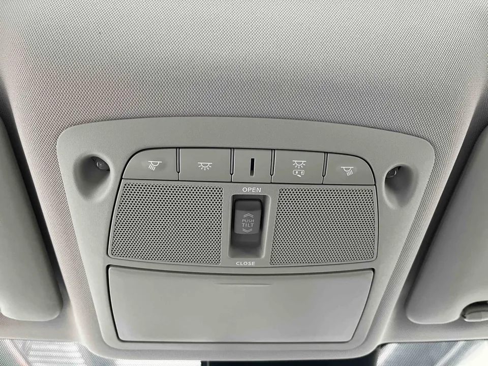 Nissan X-Trail Qijun 2025 Honor 2.0L 2WD Leading Edition 2025 — thumbnail 4