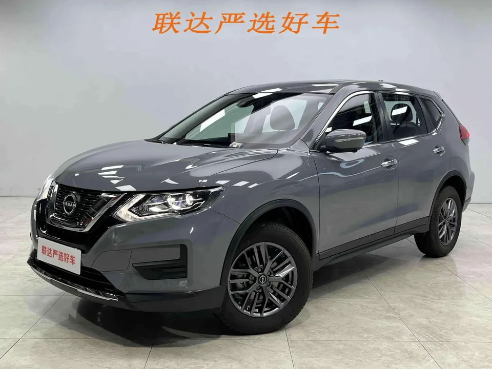 Nissan X-Trail Qijun 2025 Honor 2.0L 2WD Leading Edition 2025 — photo 1, buy with delivery to Moscow