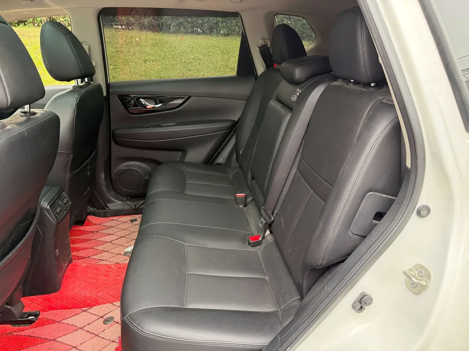 Nissan X-Trail Qijun 2022 2.0L 2WD Smart Connection Comfort Edition 2023 — thumbnail 4