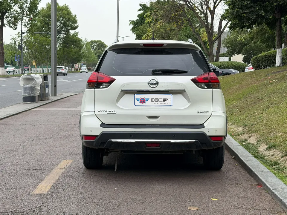 Nissan X-Trail Qijun 2022 2.0L 2WD Smart Connection Comfort Edition 2023 — thumbnail 5
