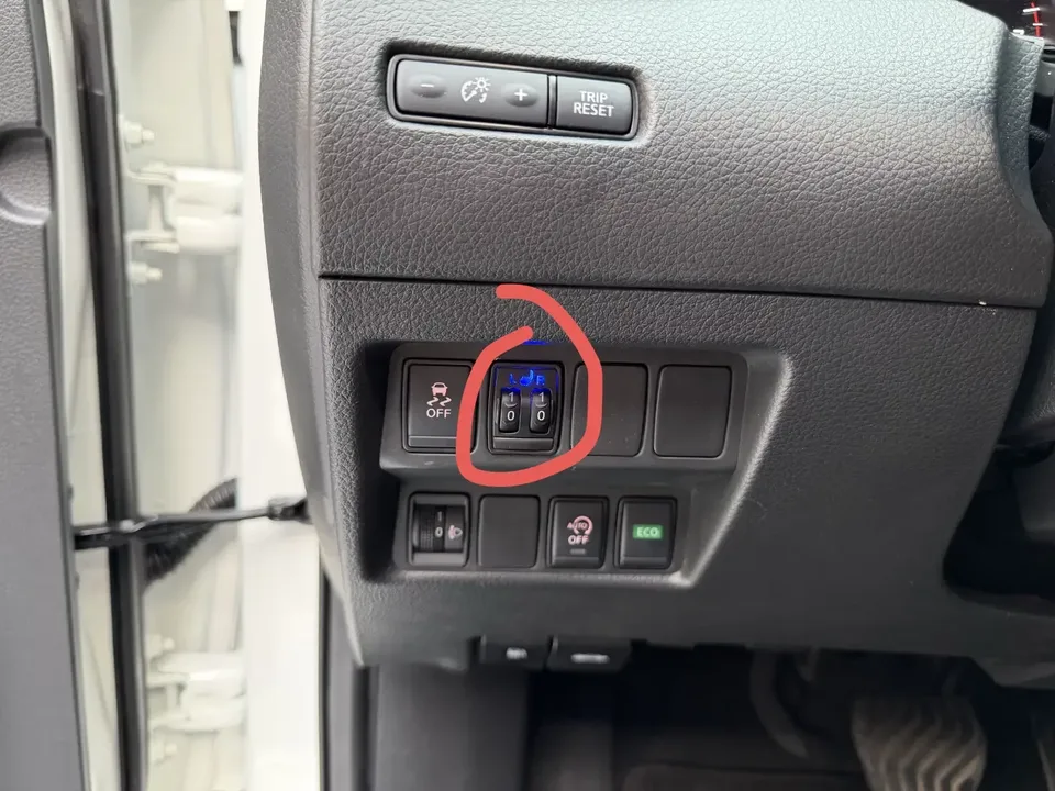 Nissan X-Trail Qijun 2022 Modified 2.0L 2WD Intelligent Connection Comfort Edition 2023 — thumbnail 5