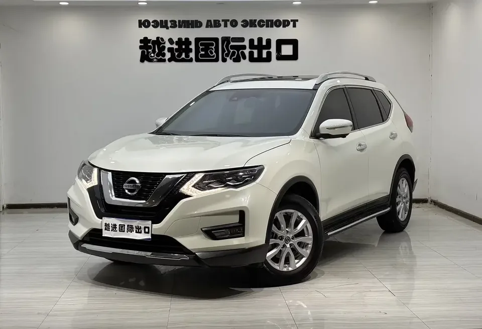 Nissan X-Trail Qijun 2022 2.0L 2WD Smart Link Premium Edition 2023 — photo 1, buy with delivery to Moscow