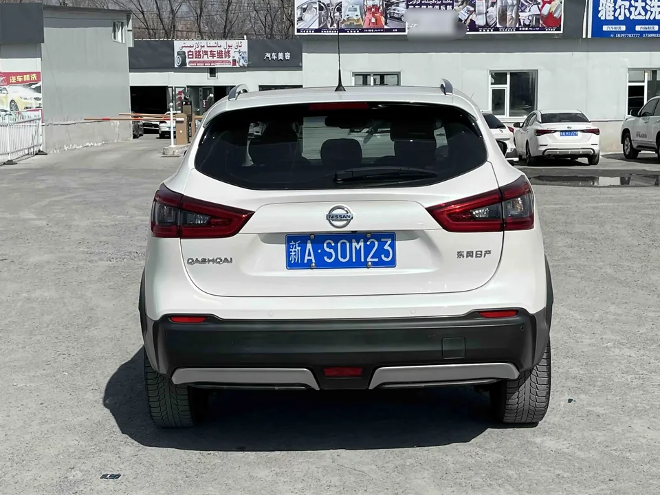Nissan Qashqai Qashqai 2022 2.0L XV Prem. Deluxe Edition 2023 — thumbnail 2