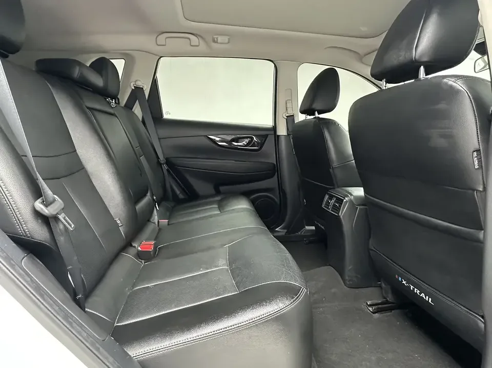 Nissan X-Trail Qijun 2022 2.0L 2WD Smart Link Premium Edition 2023 — thumbnail 5