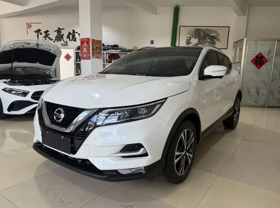 Nissan Qashqai Qashqai 2022 2.0L XV Prem. Deluxe Edition 2023 — photo 1, buy with delivery to Moscow