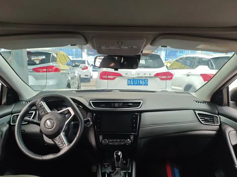 Nissan Qashqai Qashqai 2022 2.0L XV Prem. Deluxe Edition 2023 — thumbnail 2