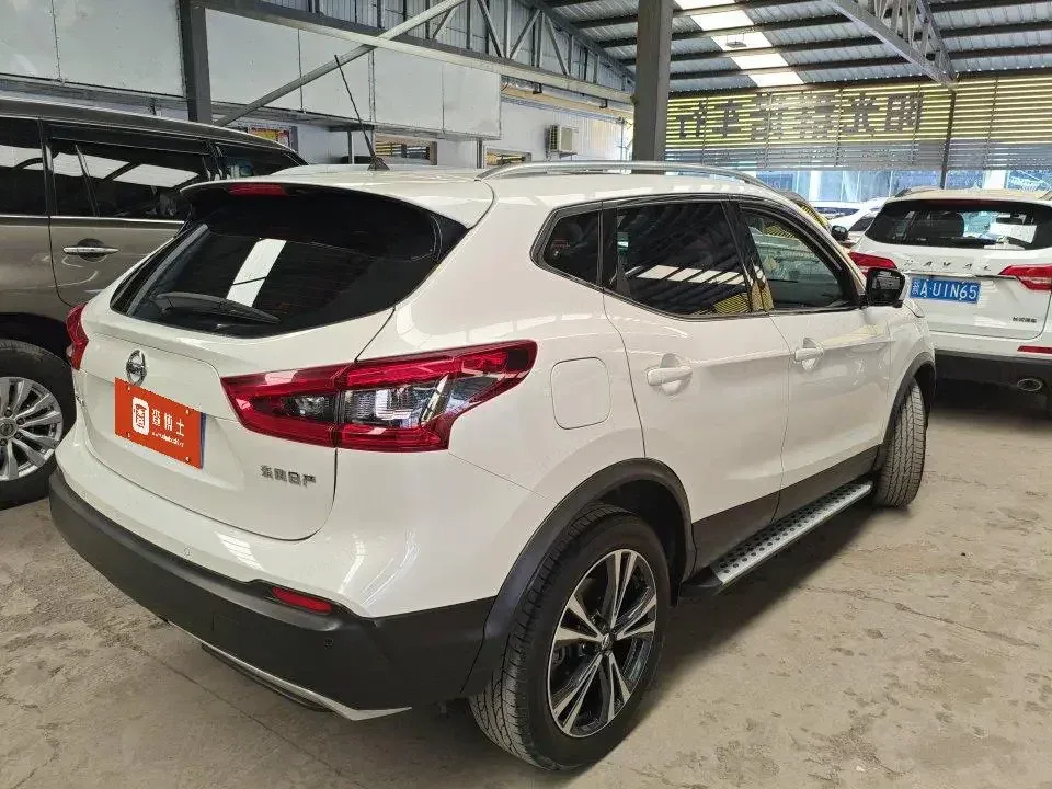 Nissan Qashqai Qashqai 2022 2.0L XV Prem. Deluxe Edition 2023 — thumbnail 4