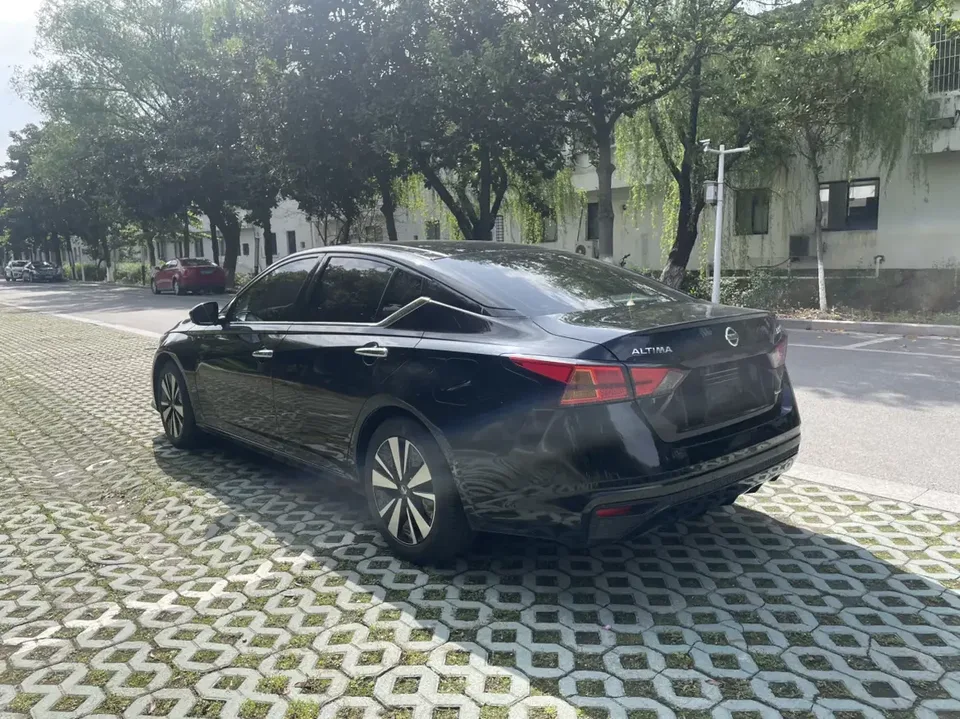 Nissan Altima Sound of nature 2021 2.0L XL Comfort Edition 2022 — thumbnail 2