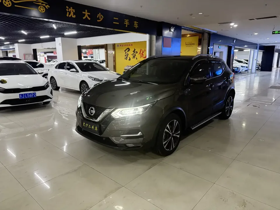 Nissan Qashqai Qashqai 2022 2.0L XV Prem. Deluxe Edition 2022 — photo 1, buy with delivery to Moscow