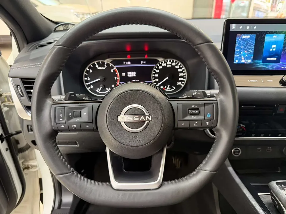 Nissan Qashqai Qashqai 2023 1.3T Deluxe Edition 2024 — thumbnail 4