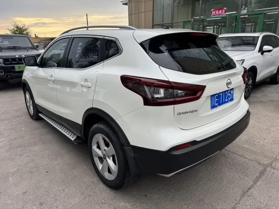 Nissan Qashqai Qashqai 2023 Classic 2.0L Comfort Edition 2023 — thumbnail 4