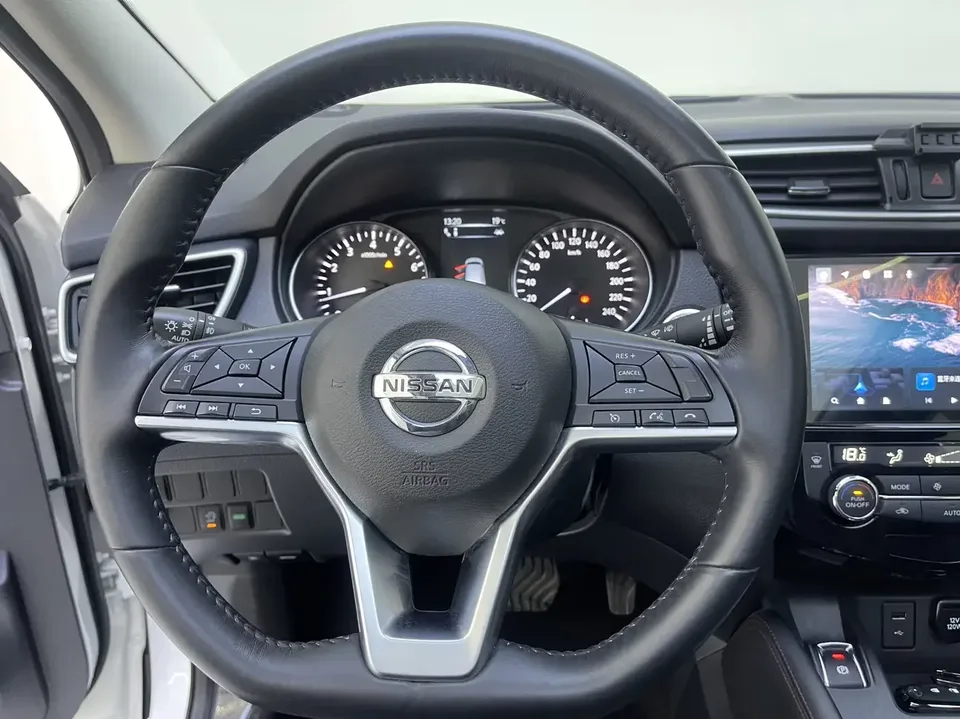 Nissan Qashqai Qashqai 2022 2.0L XV Prem. Deluxe Edition 2022 — thumbnail 4
