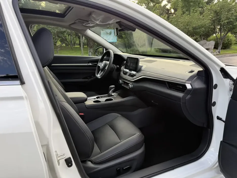 Nissan Altima Sound of nature 2021 2.0L XL Comfort Edition 2026 — миниатюра 4