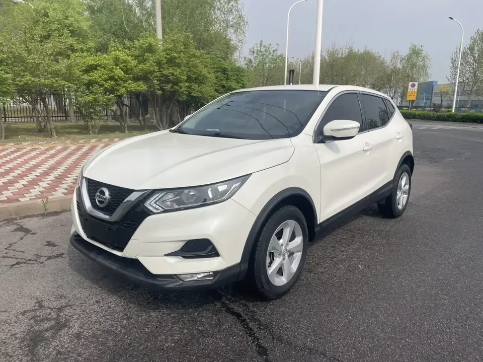 Nissan Qashqai Qashqai 2022 2.0L XV Smart Edition 2022 — photo 1, buy with delivery to Moscow