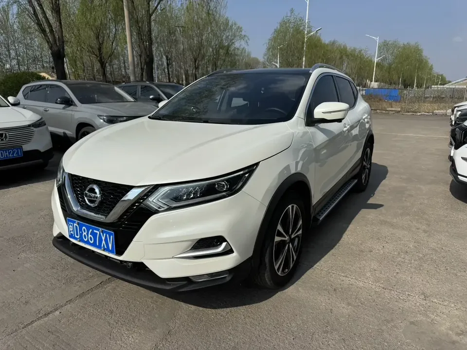 Nissan Qashqai Qashqai 2022 2.0L XV Prem. Deluxe Edition 2022 — photo 1, buy with delivery to Moscow