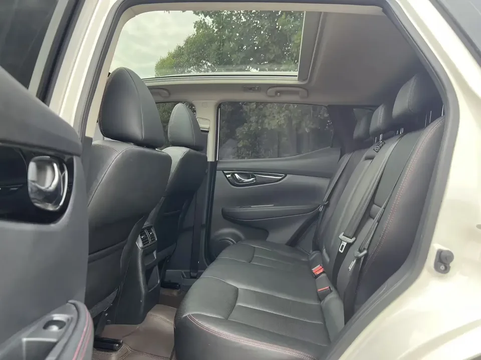 Nissan Qashqai Qashqai 2023 Classic 2.0L Leading Edition 2024 — thumbnail 3