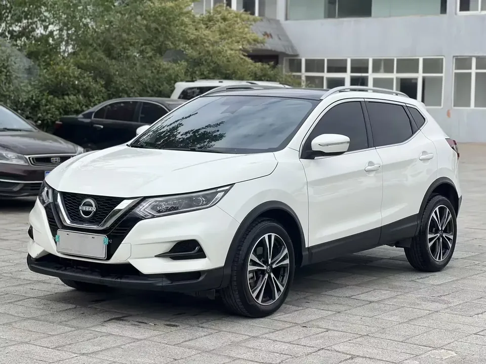 Nissan Qashqai Qashqai 2023 Classic 2.0L Leading Edition 2024 — photo 1, buy with delivery to Moscow