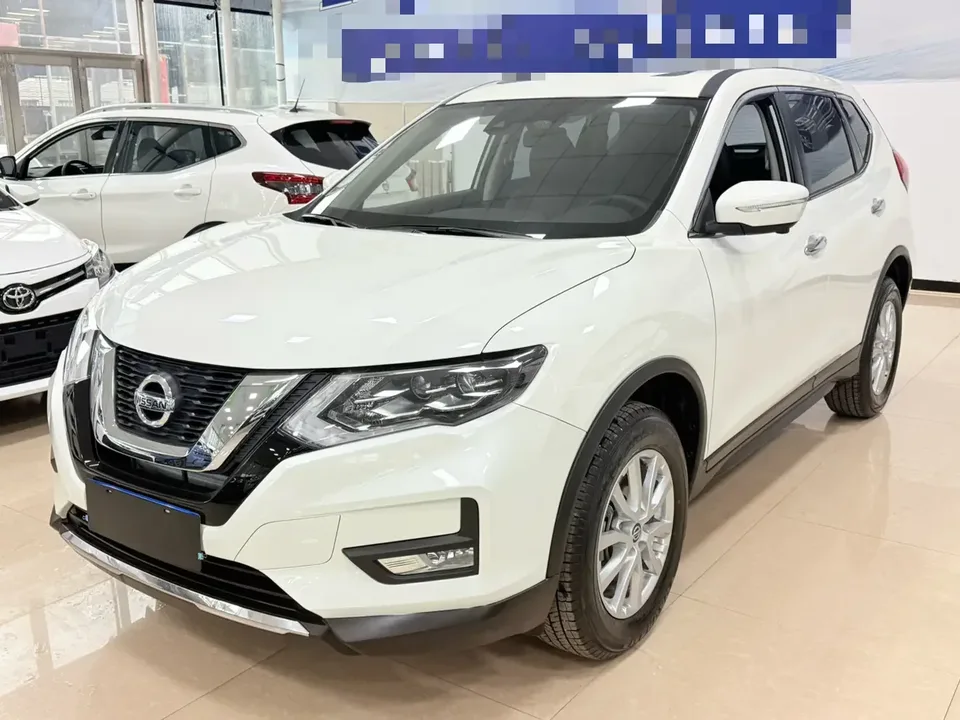 Nissan X-Trail Qijun 2023 Classic Edition 2.0L 2WD Smart Link Premium Edition 2025 — photo 1, buy with delivery to Moscow