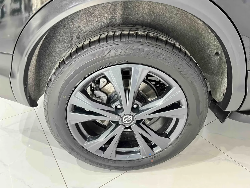 Nissan Qashqai Qashqai 2022 2.0L CVT XV Prem Happy Night Edition 2023 — миниатюра 3