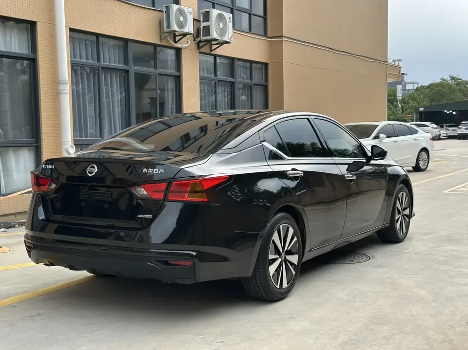 Nissan Altima Sound of nature 2021 2.0L XL Upper AD1 Smart Driving Edition 2022 — thumbnail 2