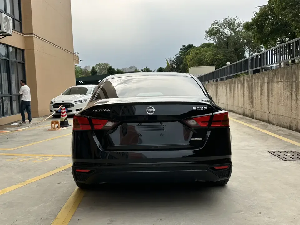 Nissan Altima Sound of nature 2021 2.0L XL Upper AD1 Smart Driving Edition 2022 — миниатюра 5