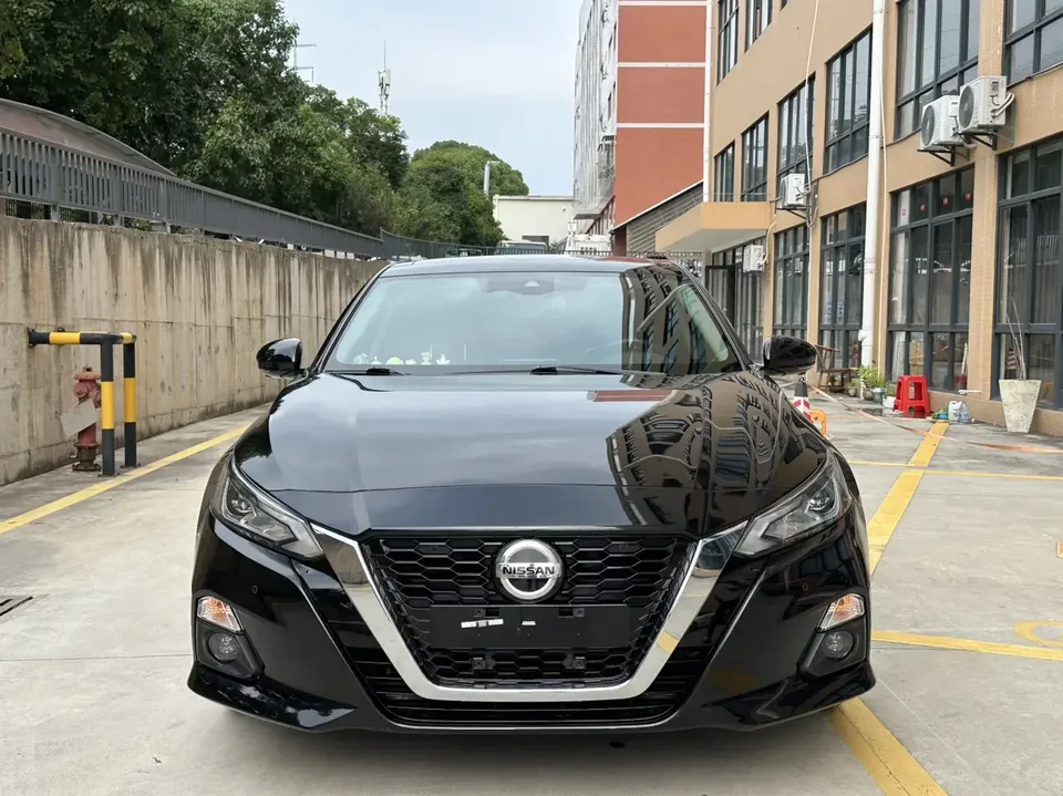 Nissan Altima Sound of nature 2021 2.0L XL Upper AD1 Smart Driving Edition 2022 — photo 1, buy with delivery to Moscow