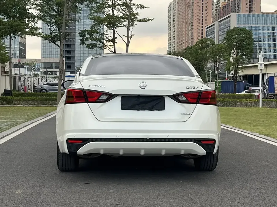 Nissan Altima Sound of nature 2021 2.0L XL Comfort Edition 2023 — thumbnail 2