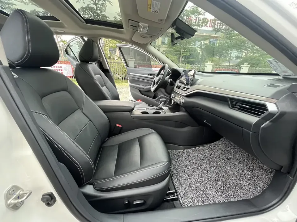 Nissan Altima Sound of nature 2021 2.0L XL Comfort Edition 2023 — thumbnail 3