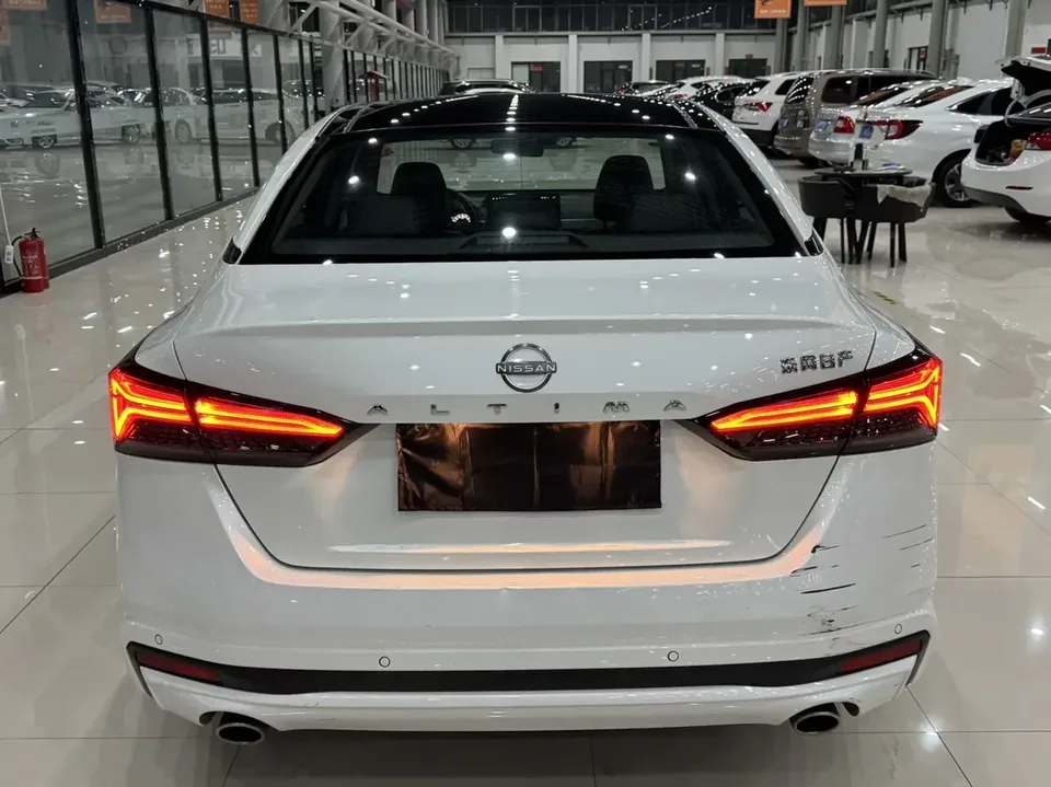 Nissan Altima Sound of nature 2022 2.0L XE Pure Edition 2023 — thumbnail 2