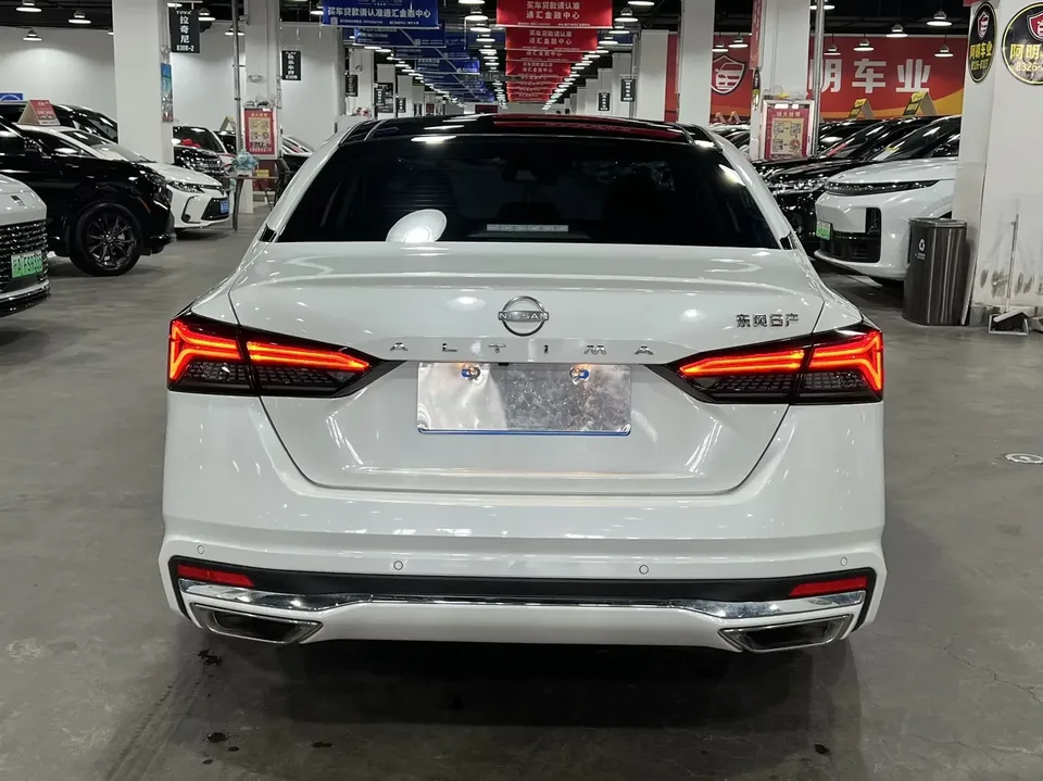 Nissan Altima Sound of nature 2025 2.0L XL-TLS Enjoy Edition 2025 — thumbnail 2