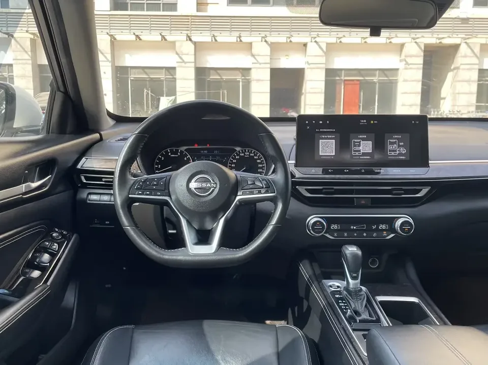 Nissan Altima Sound of nature 2022 2.0L XL-TLS Enjoy Edition 2023 — thumbnail 3