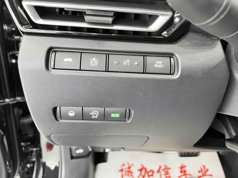 Nissan Altima Sound of nature 2022 2.0L XL-Upr Premium Edition 2023 — миниатюра 5