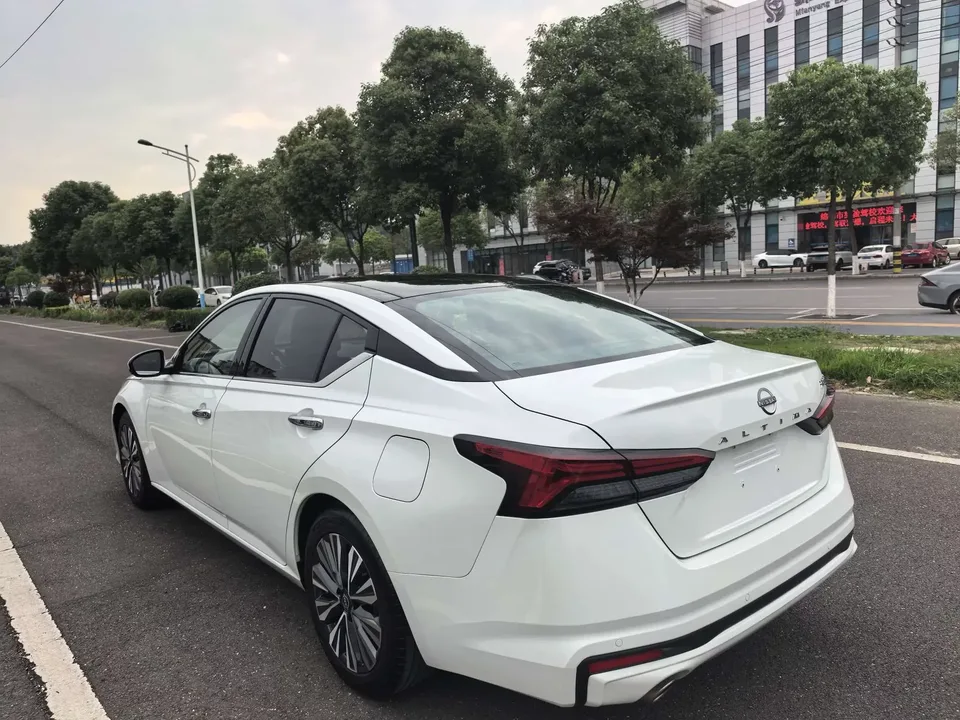 Nissan Altima Sound of nature 2022 2.0L XE Pure Edition 2023 — thumbnail 2