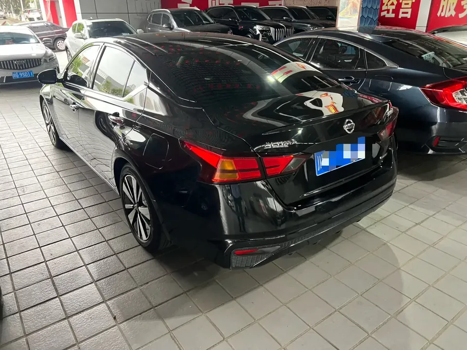 Nissan Altima Sound of nature 2021 2.0L XL Comfort Edition 2022 — thumbnail 4