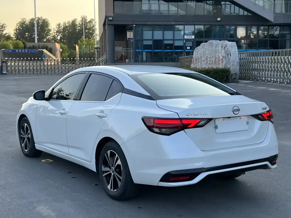 Nissan Sylphy Sylphy 2023 1.6L CVT Enjoy Edition 2024 — thumbnail 2