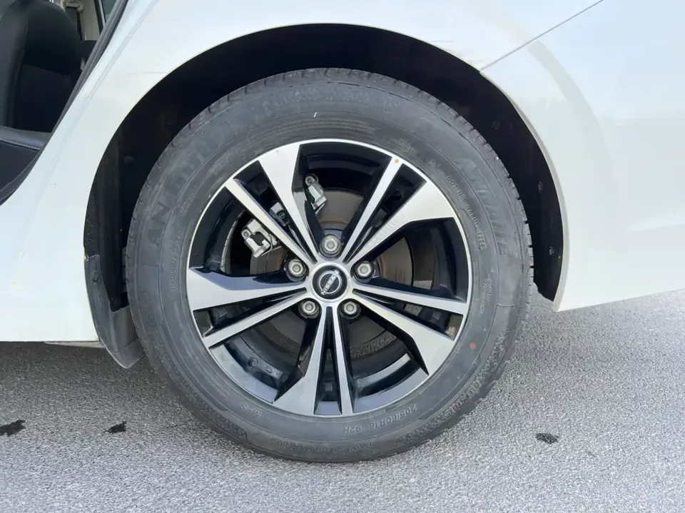 Nissan Sylphy Sylphy 2023 1.6L CVT Enjoy Edition 2024 — thumbnail 3