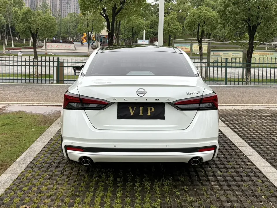 Nissan Altima Sound of nature 2022 2.0L XL-TLS Enjoy Edition 2023 — thumbnail 5