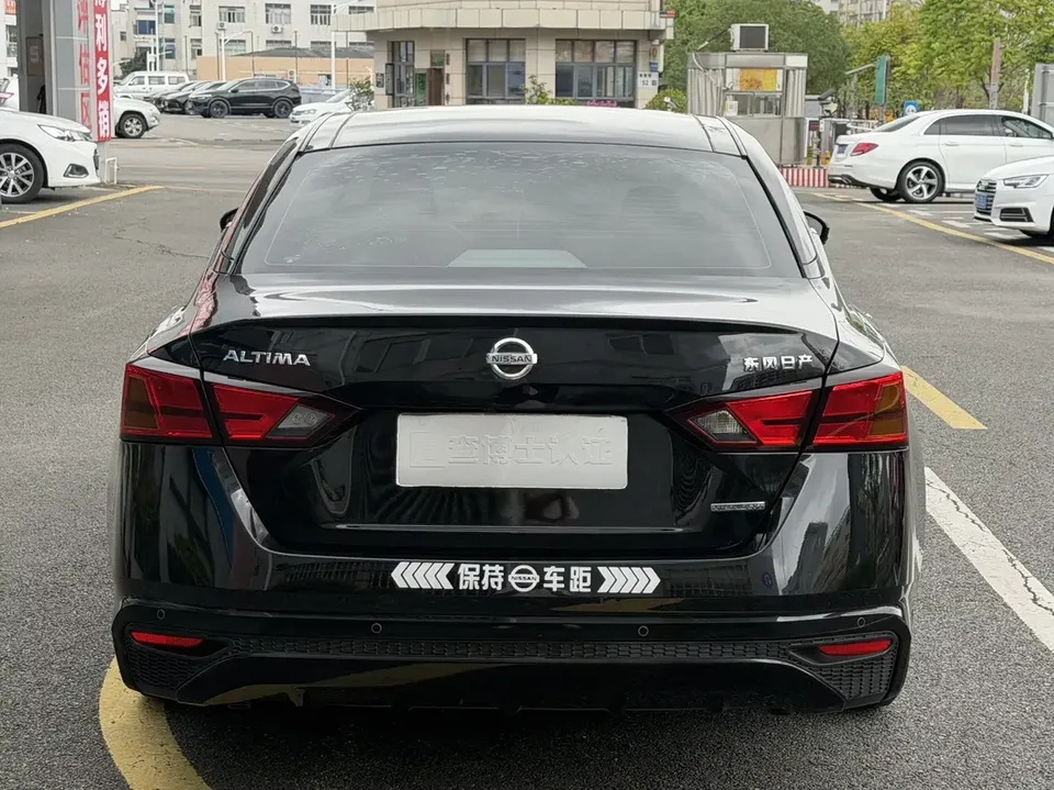 Nissan Altima Sound of nature 2020 Modified 2.0L XL Upper Smart Edition 2022 — thumbnail 2