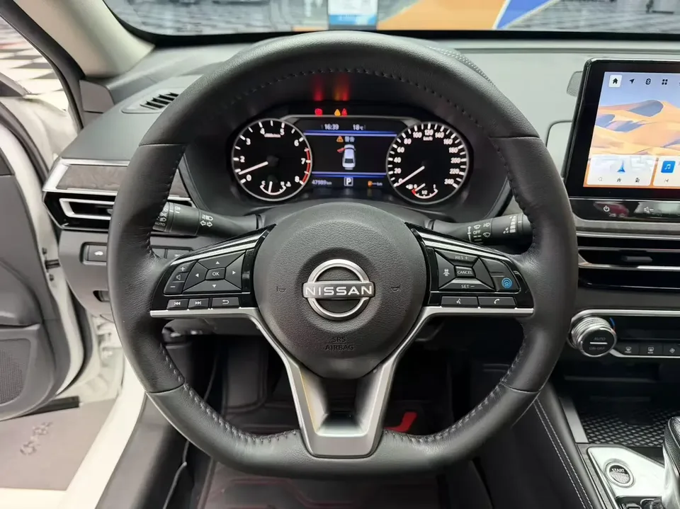 Nissan Altima Sound of nature 2022 2.0L XL-Upr Premium Edition 2022 — thumbnail 4