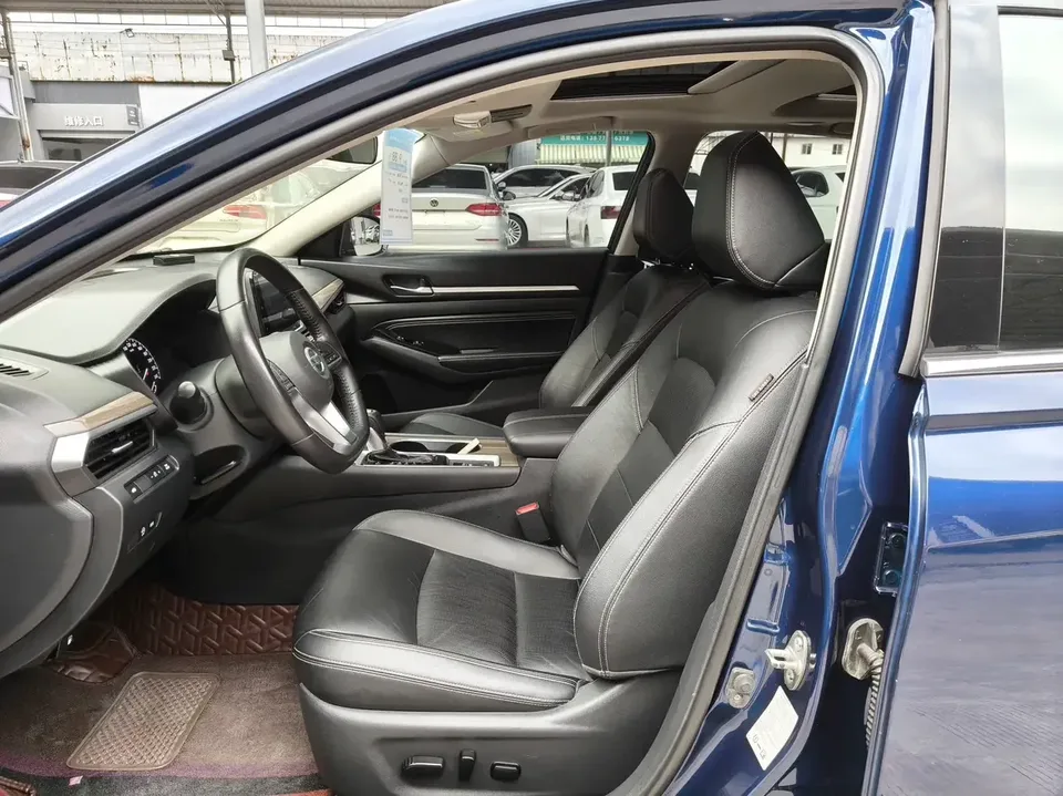 Nissan Altima Sound of nature 2021 2.0L XL Comfort Edition 2022 — thumbnail 4