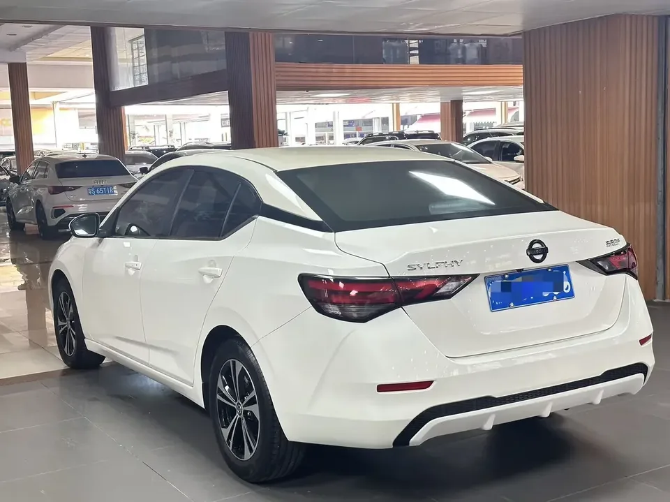 Nissan Sylphy Sylphy 2022 1.6L XL CVT Enjoy Edition 2023 — thumbnail 4