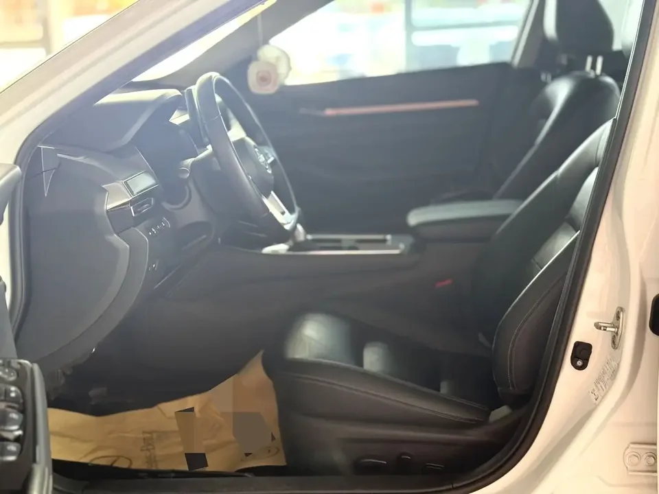Nissan Altima Sound of nature 2022 2.0L XL-TLS Enjoy Edition 2023 — миниатюра 5