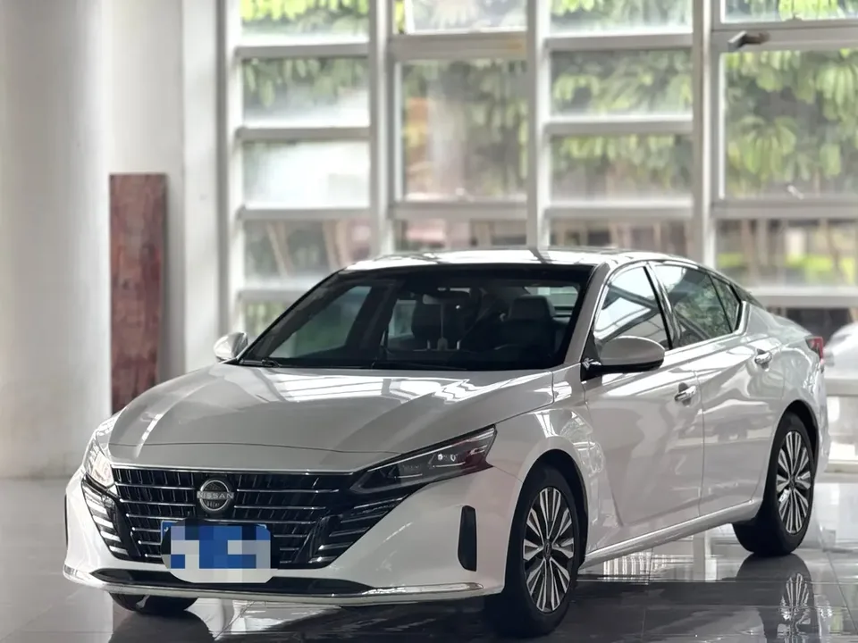 Nissan Altima Sound of nature 2022 2.0L XL-TLS Enjoy Edition 2023 — фото 1, купить с доставкой в Москву