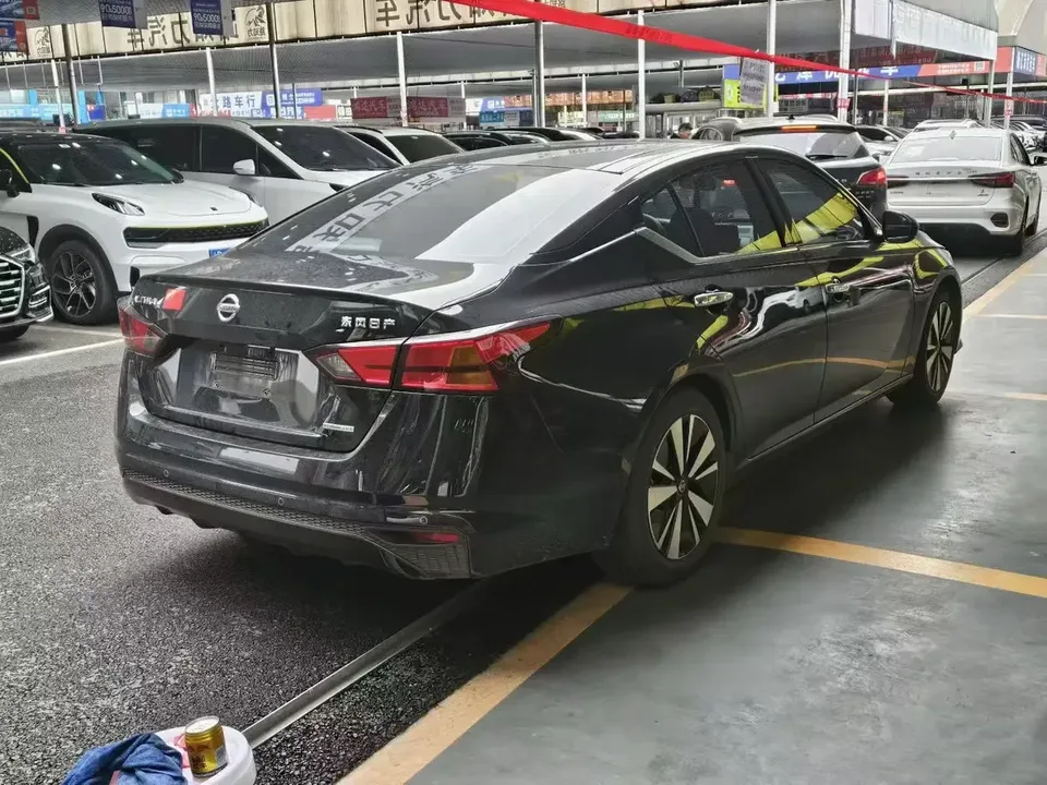 Nissan Altima Sound of nature 2022 2.0L XL-TLS Enjoy Edition 2022 — thumbnail 4
