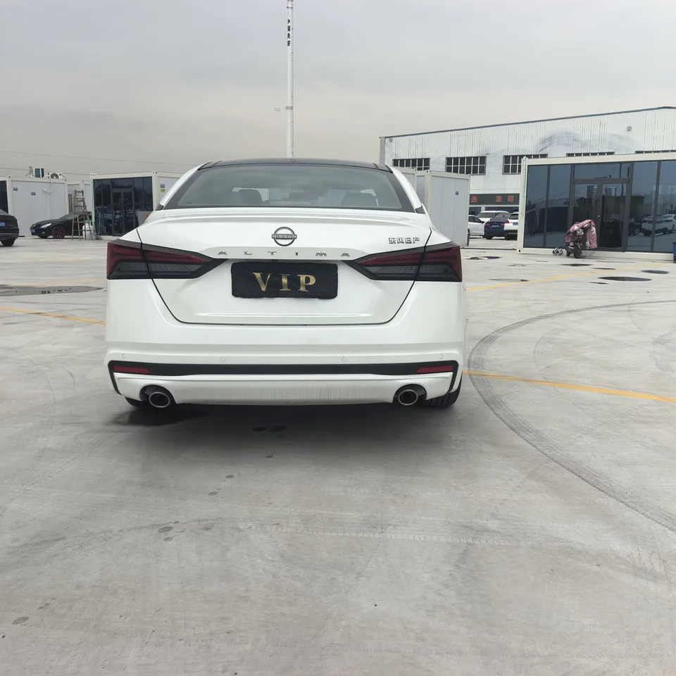 Nissan Altima Sound of nature 2022 2.0L XL-TLS Enjoy Edition 2023 — thumbnail 2