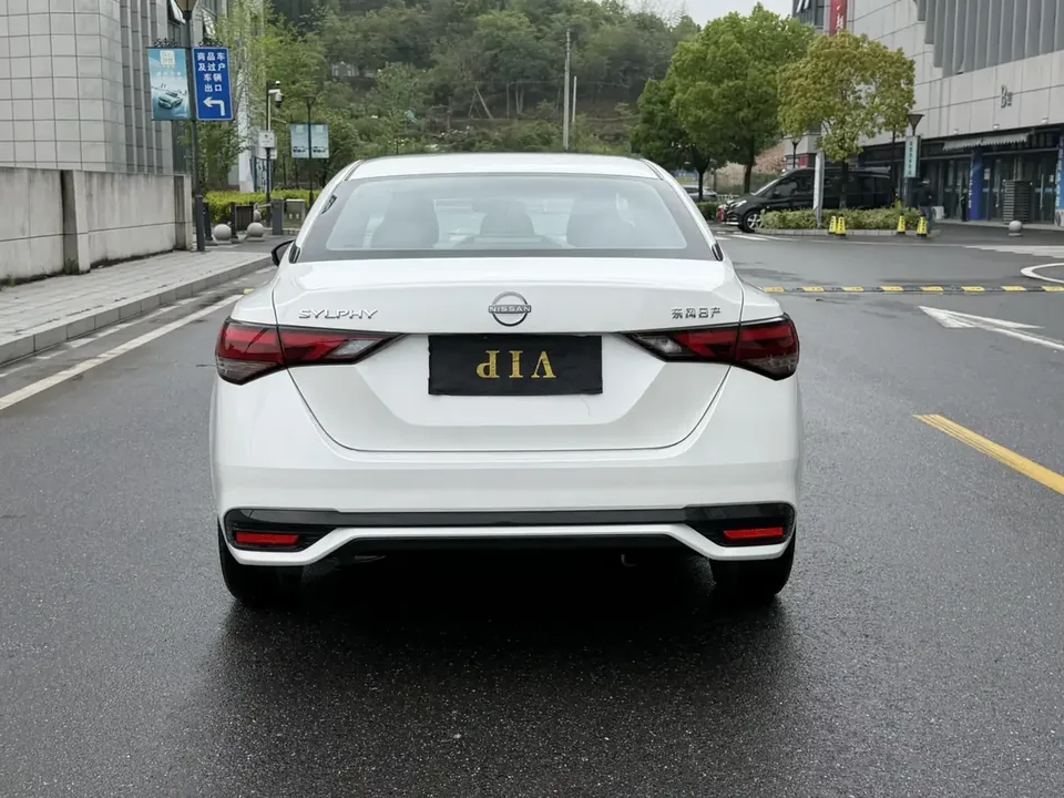 Nissan Sylphy Sylphy 2026 1.6L CVT Enjoy Edition 2025 — thumbnail 2