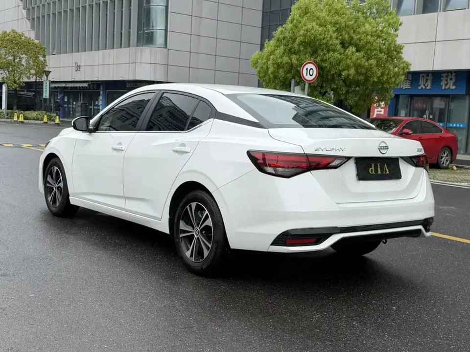 Nissan Sylphy Sylphy 2026 1.6L CVT Enjoy Edition 2025 — thumbnail 4