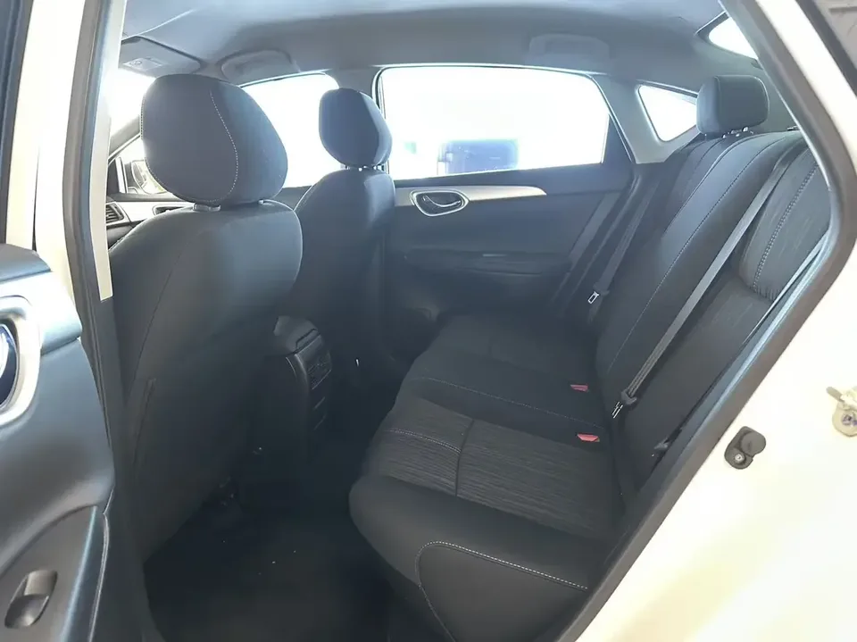 Nissan Sylphy Sylphy 2024 Classic 1.6L XE CVT Comfort Edition 2024 — thumbnail 3